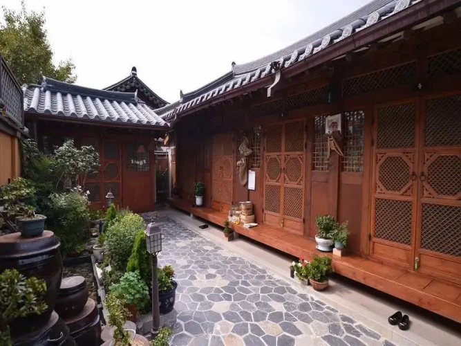Daddle Hanok Guesthouse