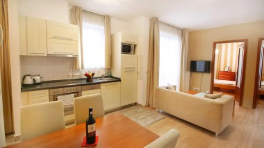 GreenPark ApartHotel