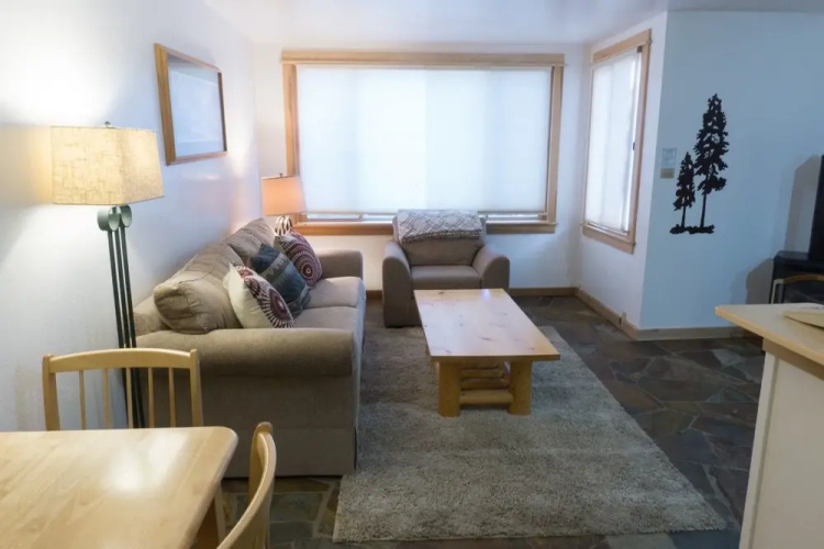 4083 Ski Trails