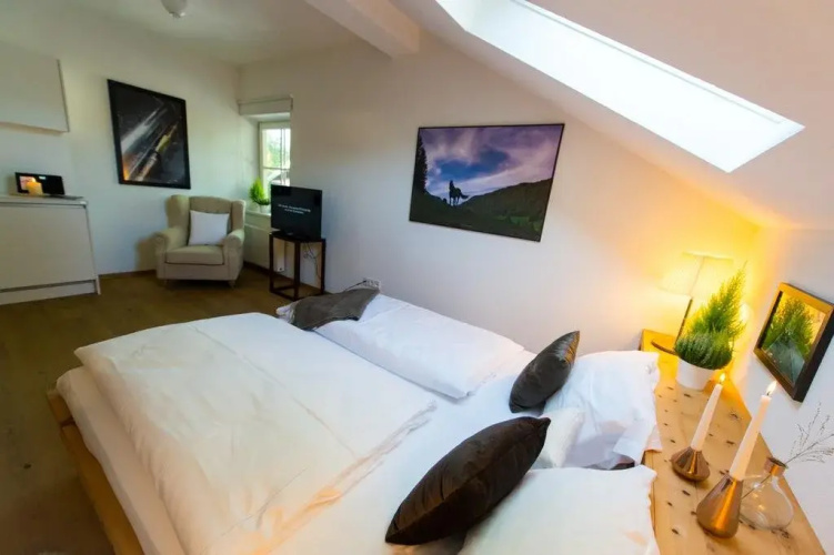 Bentley Motors Lodge