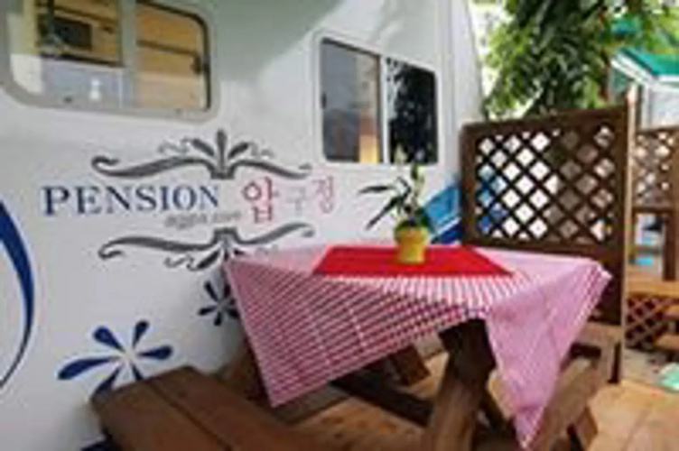 Gapyeong Apgujeong Pension