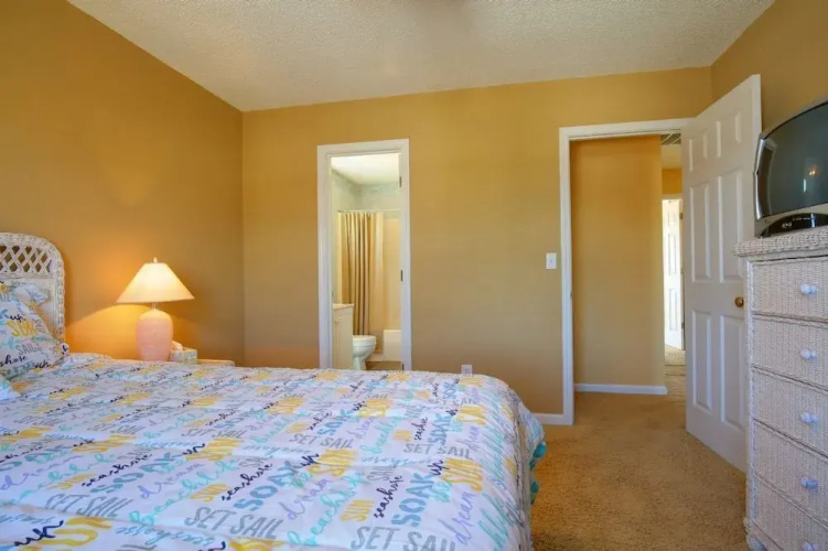 Sea Daze East Duplex - 3 Br Home