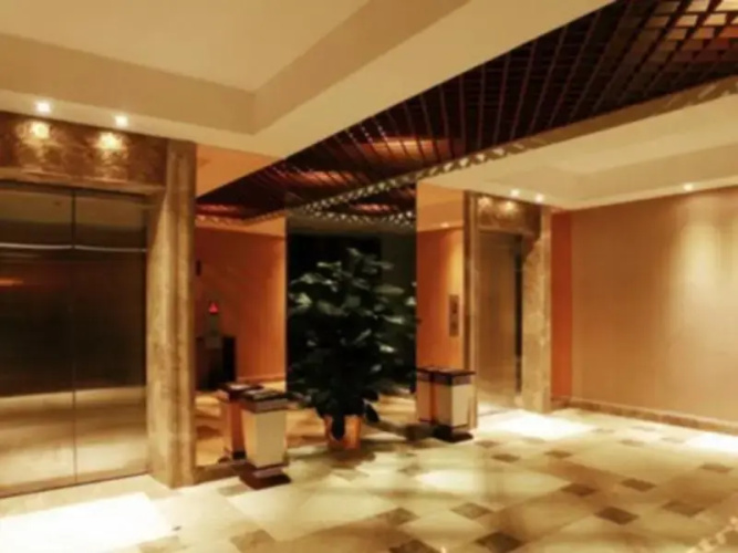 Oriental Shine Hotel