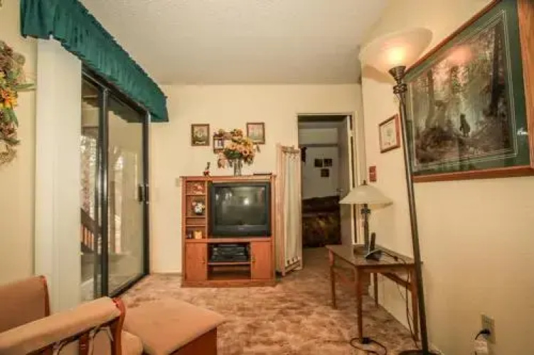 Alpine View - 3 Br home by RedAwning