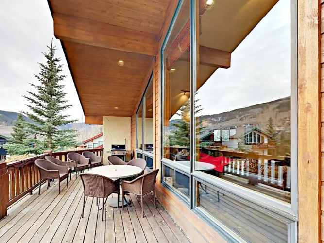 1874A Glacier Court Chalet