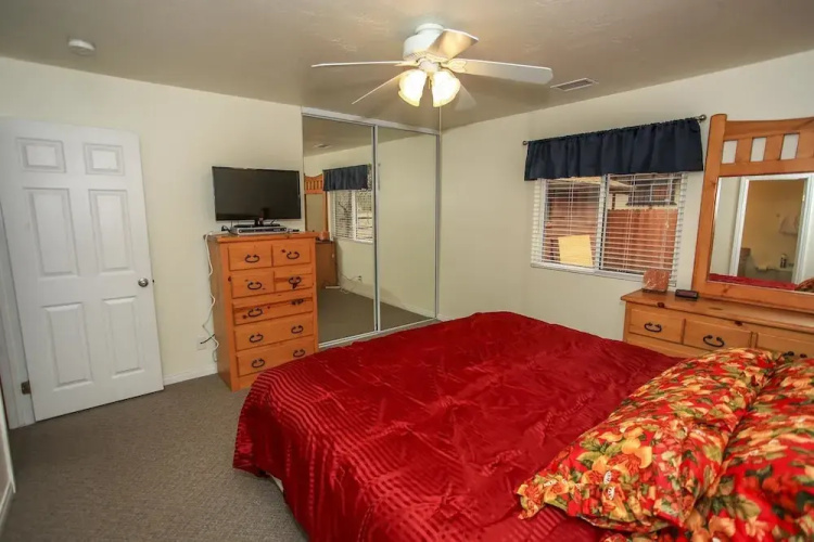1693 - Moonridge Getaway
