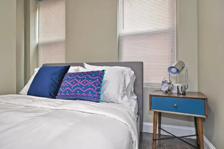 2br/1ba Apt in Authentic North End by Domio