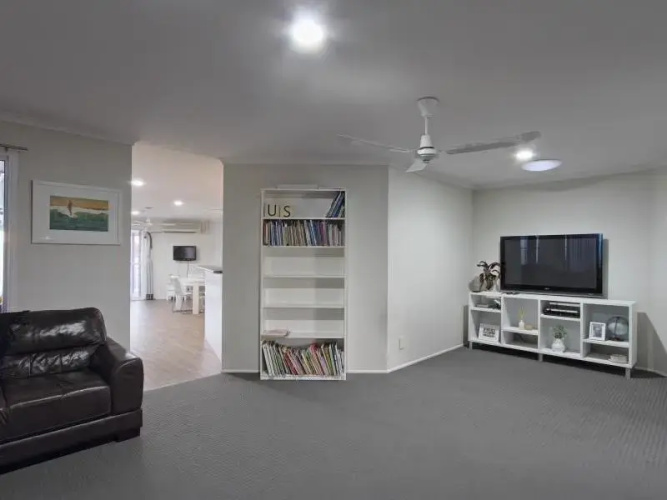 Adelong 9 Beach House
