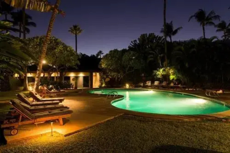 Poolside Aina Nalu Condo D107 - 2 Br Condo