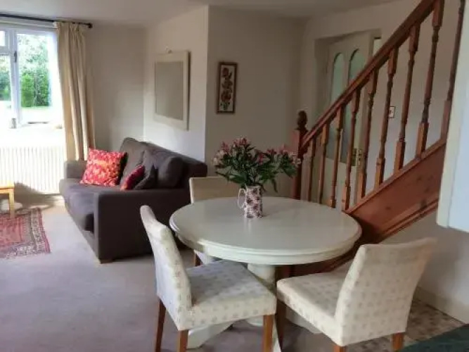 Leadenham Cottage