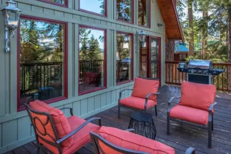 Basque Haus - 3 Br Home
