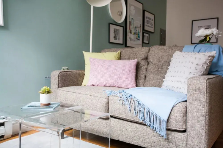 Modern Back Bay Suites by Sonder