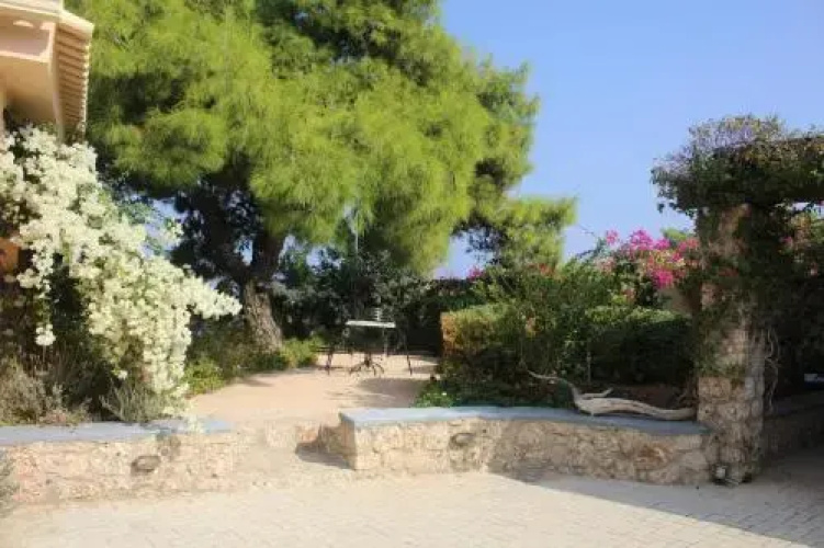 Villa Alti