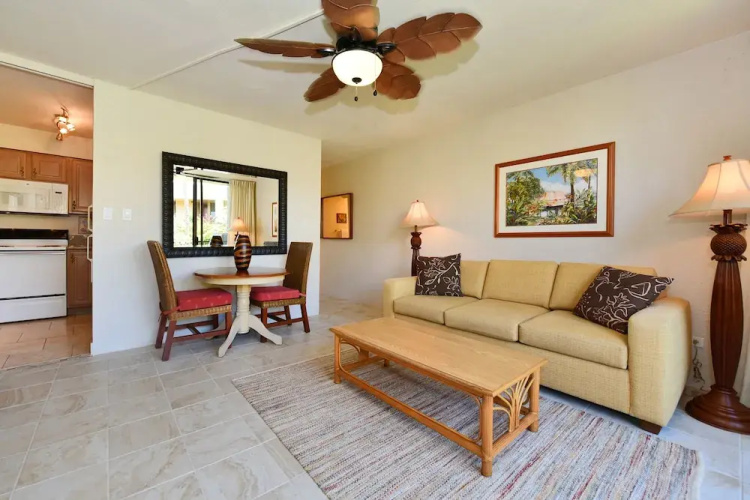 Paki Maui 414 by RedAwning