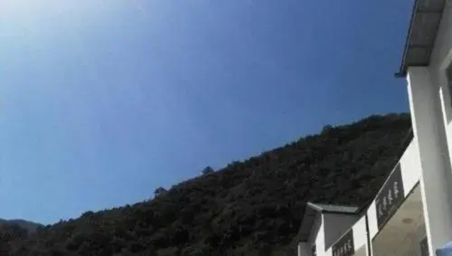 Jinsixia Fenghua Accomodation