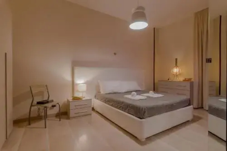 Aura Holiday House
