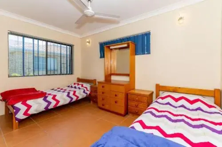 Fantastic Views from this top floor unit!