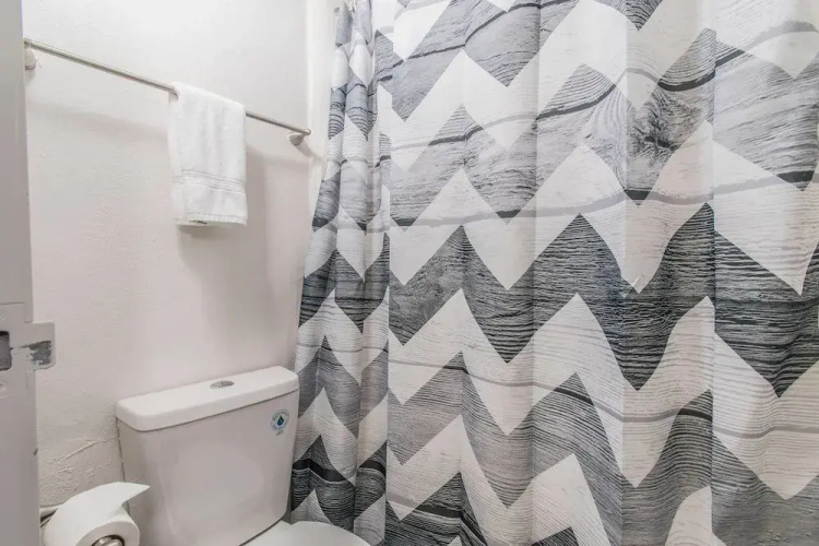 University District Flat + Pool + Gym