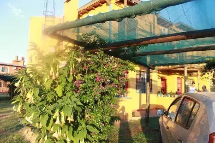 Yataí Casas