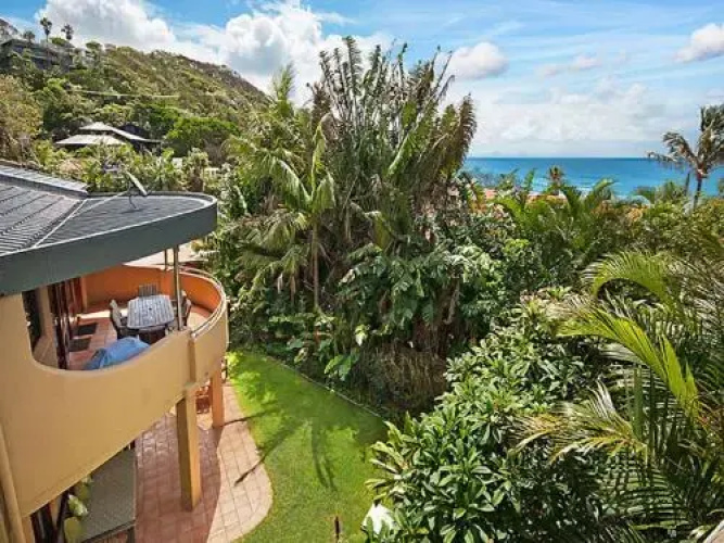 2/9 Marine Parade, Wategos Beach - Beachbound