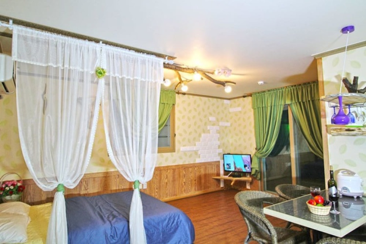 Guest rooms