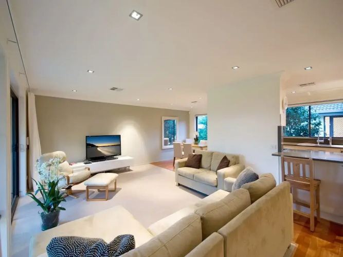 Sea Pearl, 10 Corlette Point Road