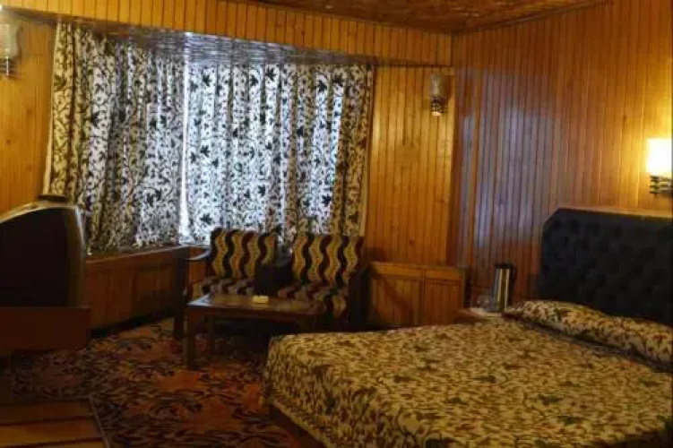 Hotel Hilltop