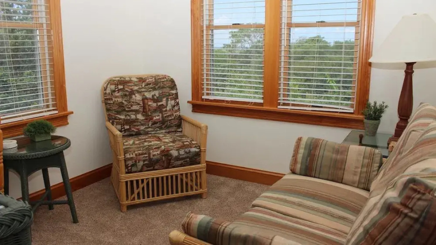 Afternoon Tee - 5 Br Home