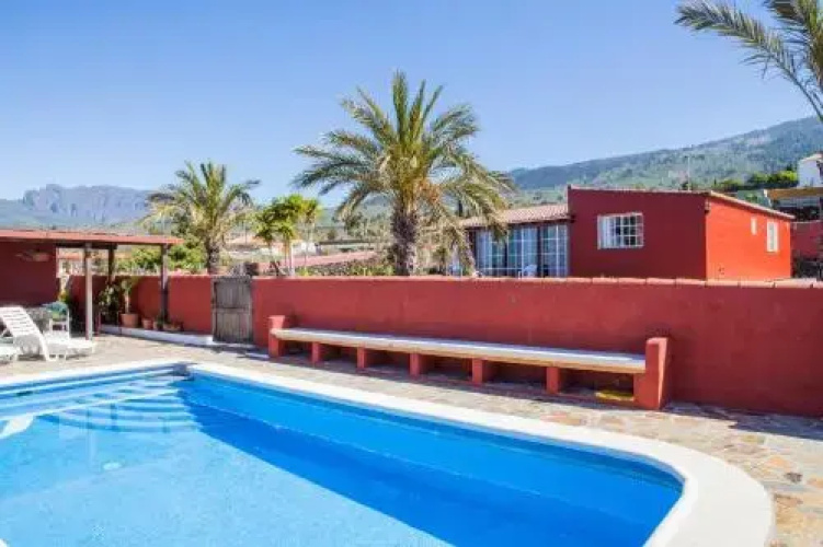 Casa Monasterio