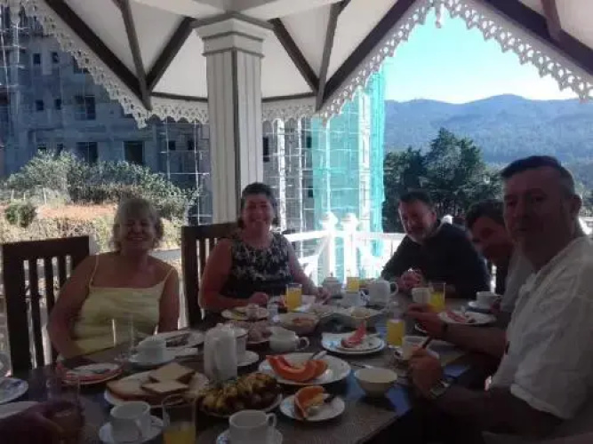 Dahlia Mount View Hotel