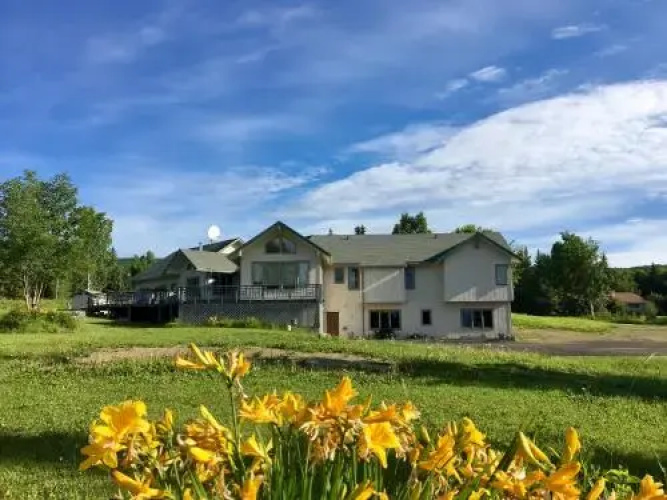 Aurora & Denali View Apartment