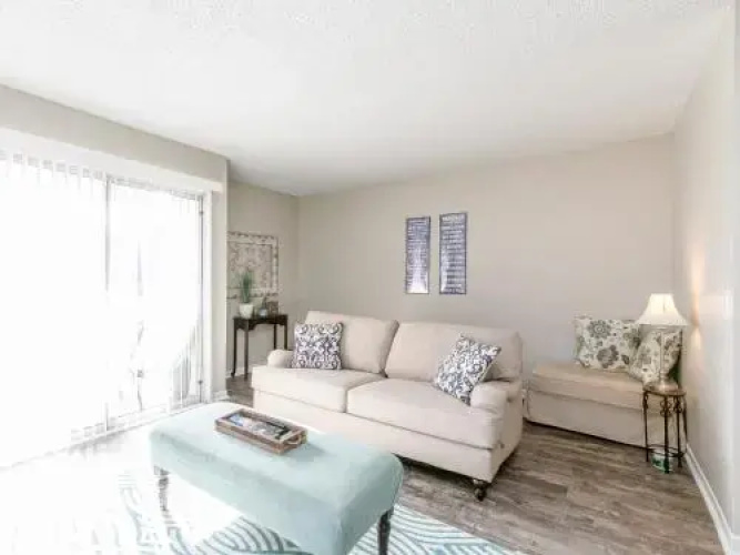 Riverside West Nashville Condo by RedAwning