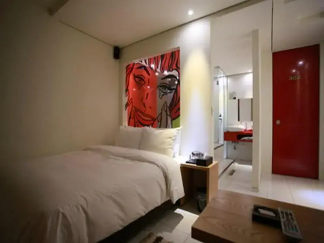 Hanam Lucy Hotel