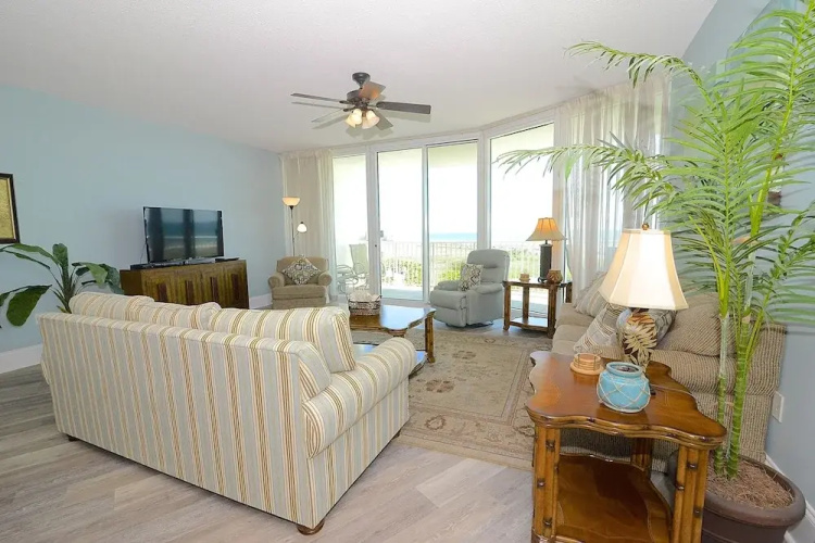 Caribe Resort 811B
