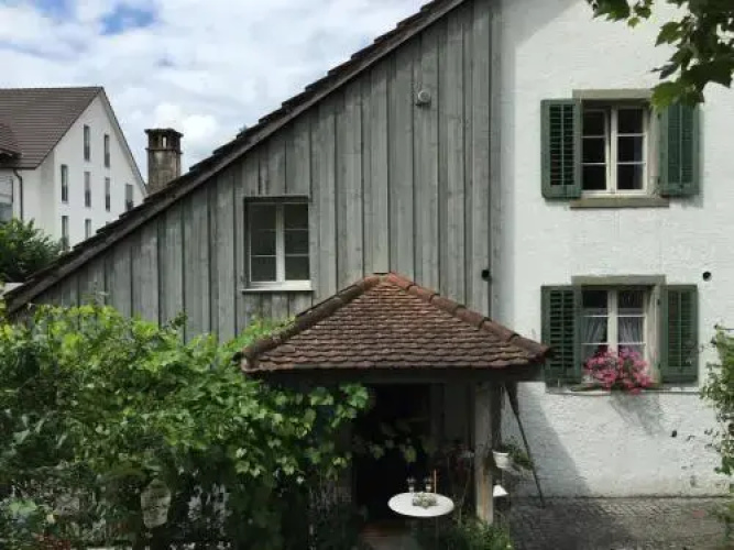 Airport Zürich Elwiras B & B