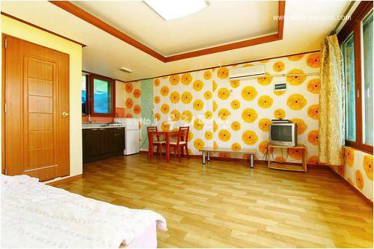Ganghwa Sun House Pension