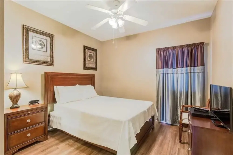 Lighthouse 1014 - 2 Br condo by RedAwning