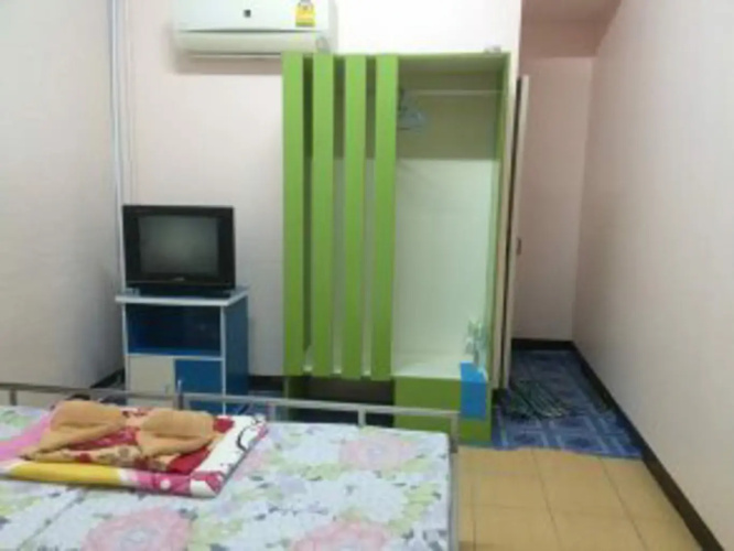 Wansabai Hostel