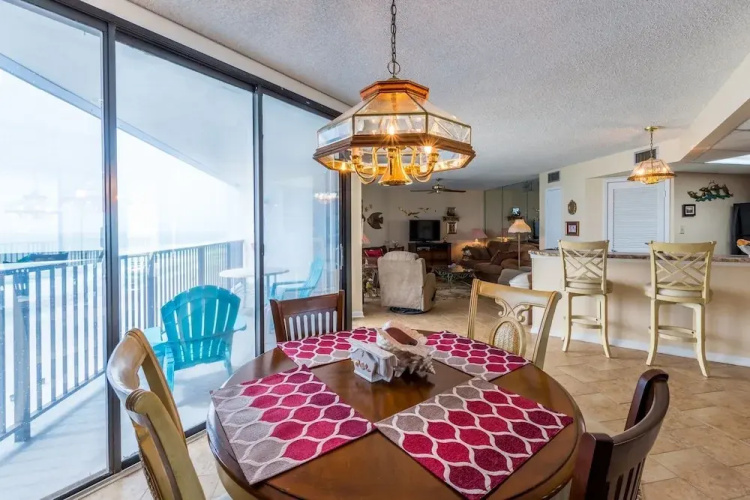 AquaVista West 804 - 2 Br condo by RedAwning