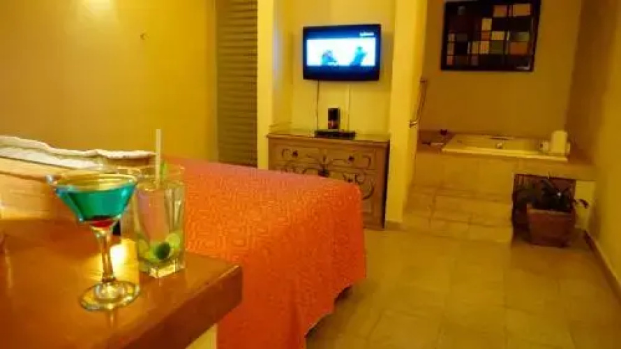 Flamingos Auto Hotel