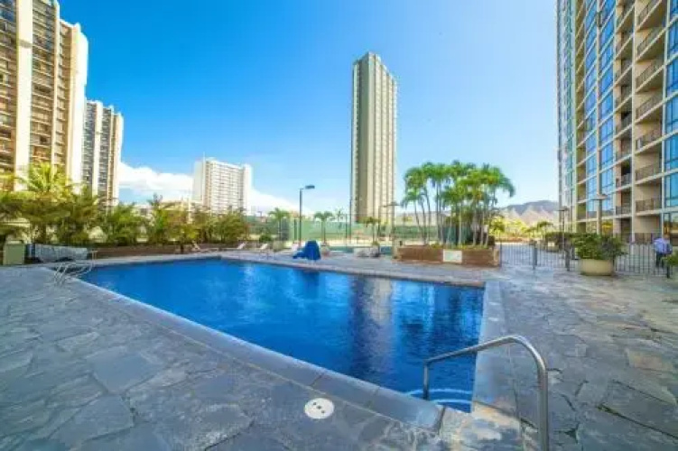 Midway Realty at Waikiki Sunset 16th Floor