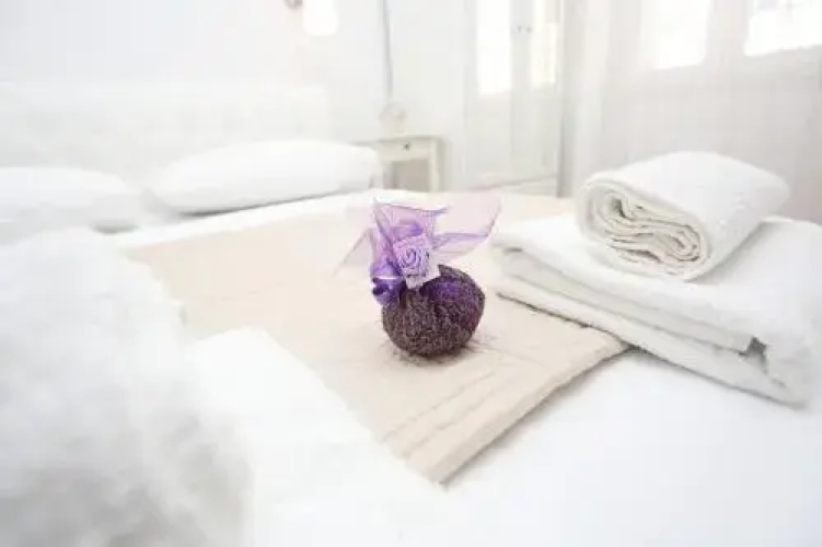 Split Old Town Suites