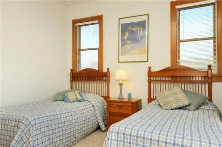 Enter Sandman 438 - 6 Br Home