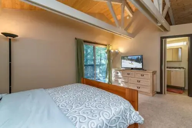 1140 View Cir Home - 3 Br home by RedAwning