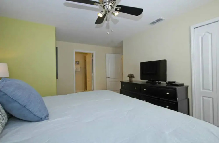 Paradise Palms 3025