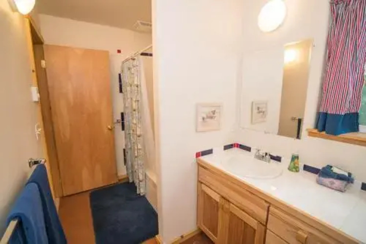 High Avenue Home 390