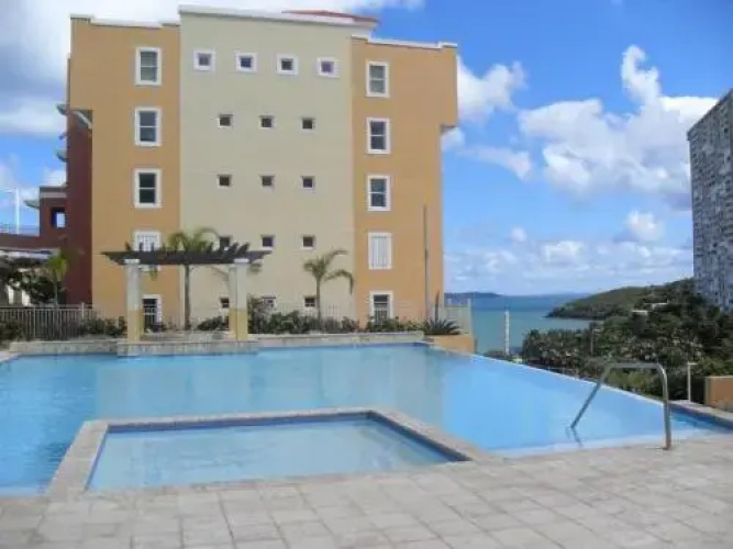 Luxury Ocean View Apartment
