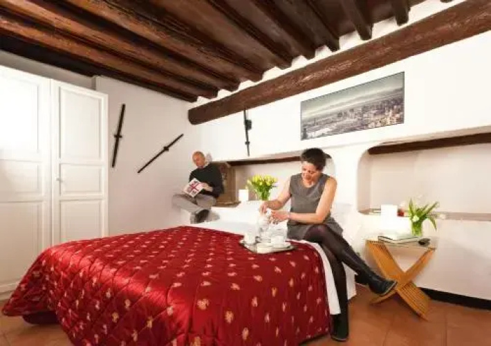 Helvetia Lodge