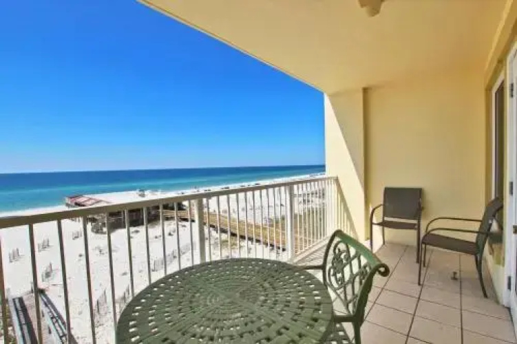 Boardwalk 484