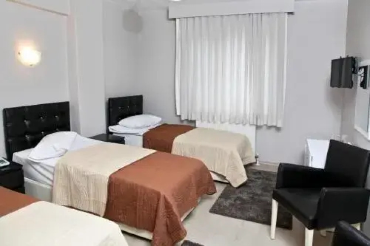 Tanin Hotel